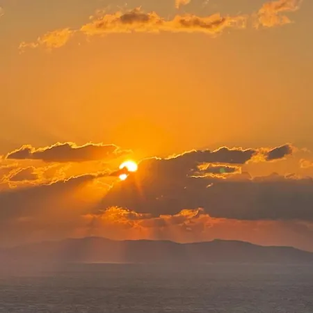 アパートホテル Paolas Sunset アギオス・ステファノス