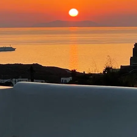 アパートホテル Paolas Sunset