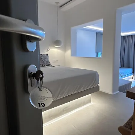 Paolas Sunset אגיוס סטפנוס