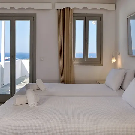 Paolas Sunset Aparthotel 4*