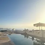 Paolas Sunset Aparthotel 4*