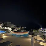 Paolas Sunset Aparthotel 4*