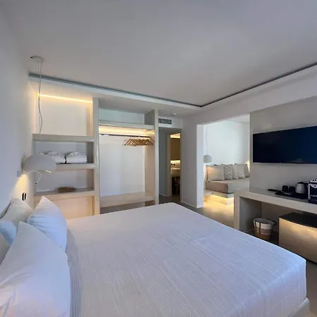 Paolas Sunset Aparthotel