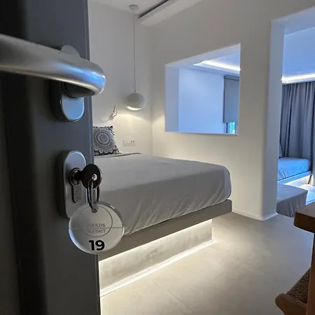 Paolas Sunset Aparthotel 2*