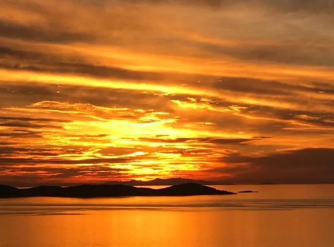 アパートホテル Paolas Sunset 4*